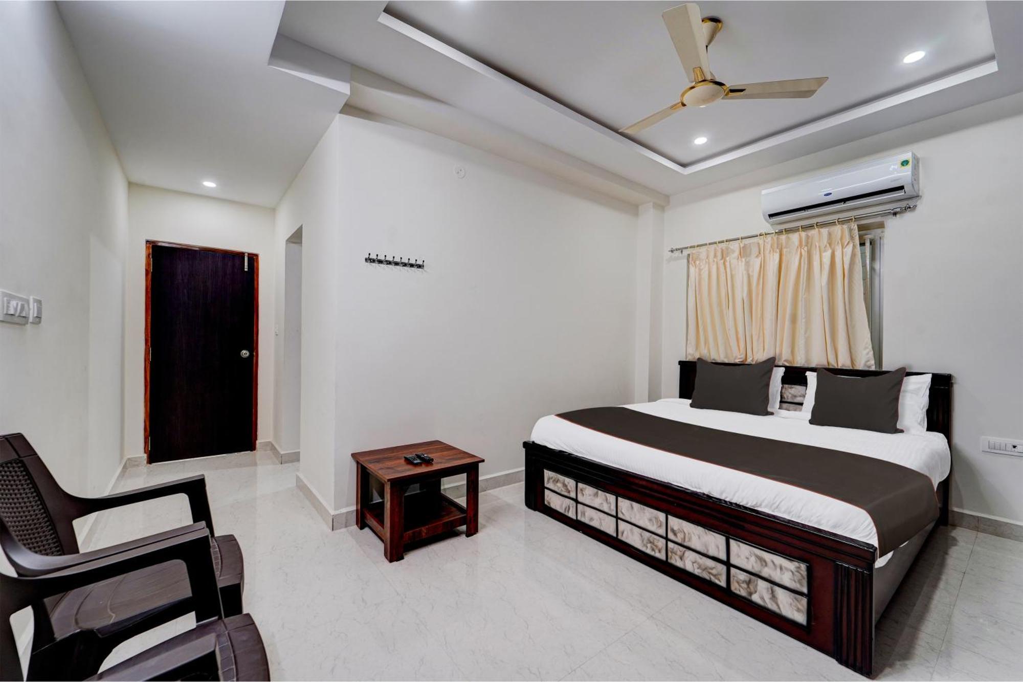 Collection O Sree Balaji Hospitality Services Tirupati Esterno foto